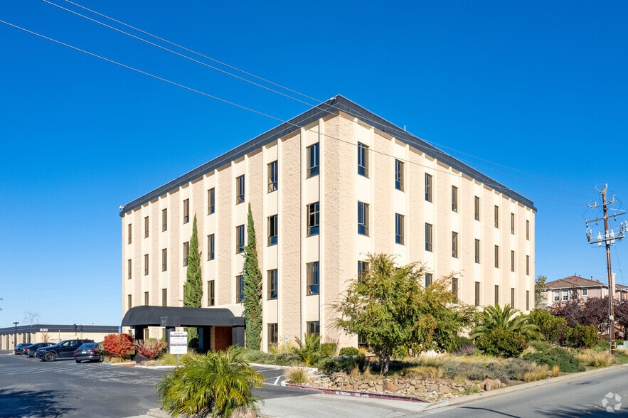 Primary Photo Of 643 Bair Island Rd, Redwood City Office For Lease