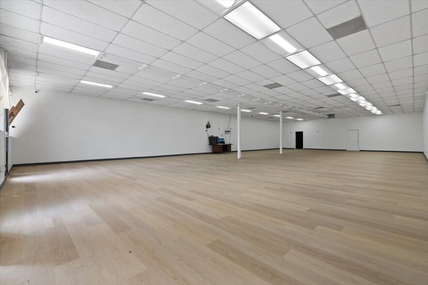 More Photos Of 1305 N Chester Ave, Bakersfield Storefront Retail Office For Lease