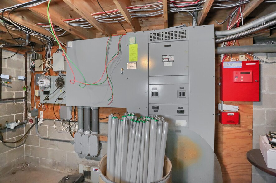 More Photos Of 634 Camp Horne Rd, Pittsburgh General Retail For Sale