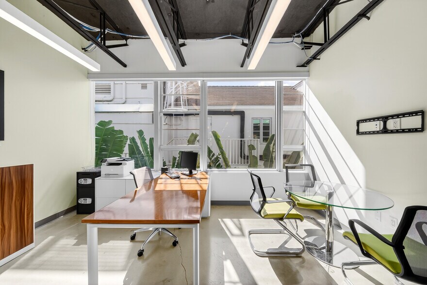 More Photos Of 7630 Biscayne Blvd, Miami Office For Lease