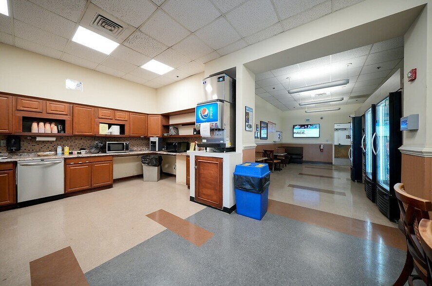 More Photos Of 11632 Harrisburg Rd, Fort Mill Light Manufacturing For Sale