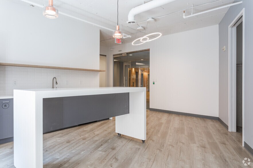 Photo of 10th Floor Ste 30