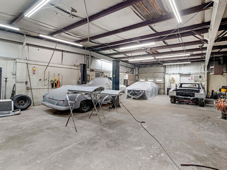 More Photos Of 1108 Anne St, Griffin Auto Repair For Sale