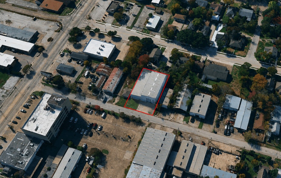 More Photos Of 1212 Center St, Pasadena Warehouse For Sale