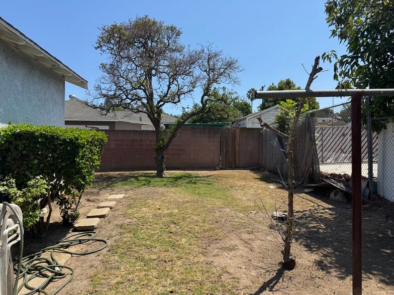 More Photos Of 1852 260th St, Lomita Apartments For Sale