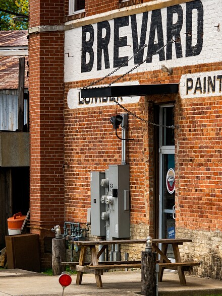 More Photos Of 200 King St, Brevard Storefront Retail Office For Lease