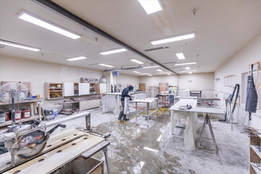 More Photos Of 325 Santa Bella, Paso Robles Warehouse For Lease