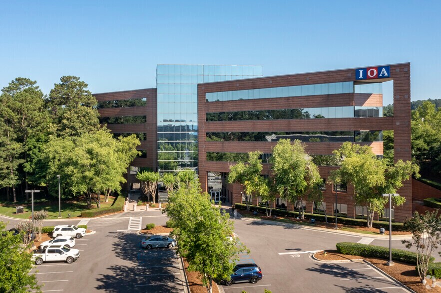 More Photos Of 3535 Grandview Pky, Birmingham Office For Lease