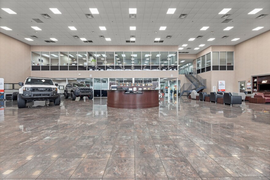 More Photos Of 204 NE Loop 820, Hurst Auto Dealership For Sale