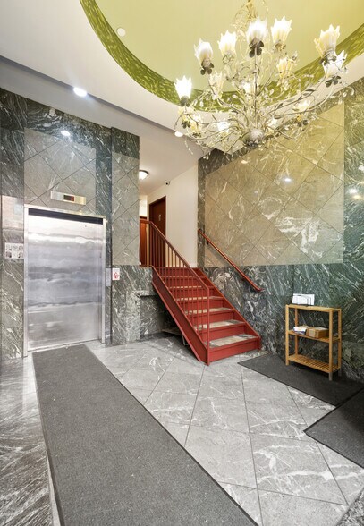 More Photos Of 406 15th St, Brooklyn Apartments For Lease