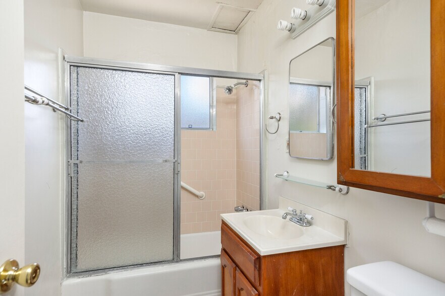 More Photos Of 1902 Flagler Ln, Redondo Beach Multifamily For Sale