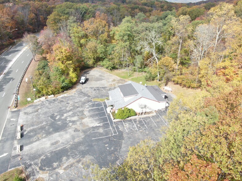 More Photos Of 409 Woodport Rd, Sparta Freestanding For Sale