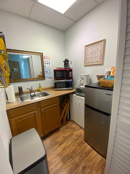 More Photos Of 6801 Lake Worth Rd, Greenacres Medical For Sale