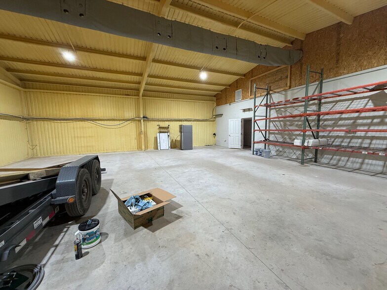 More Photos Of 150 Russell Ln, Dripping Springs Unknown For Lease