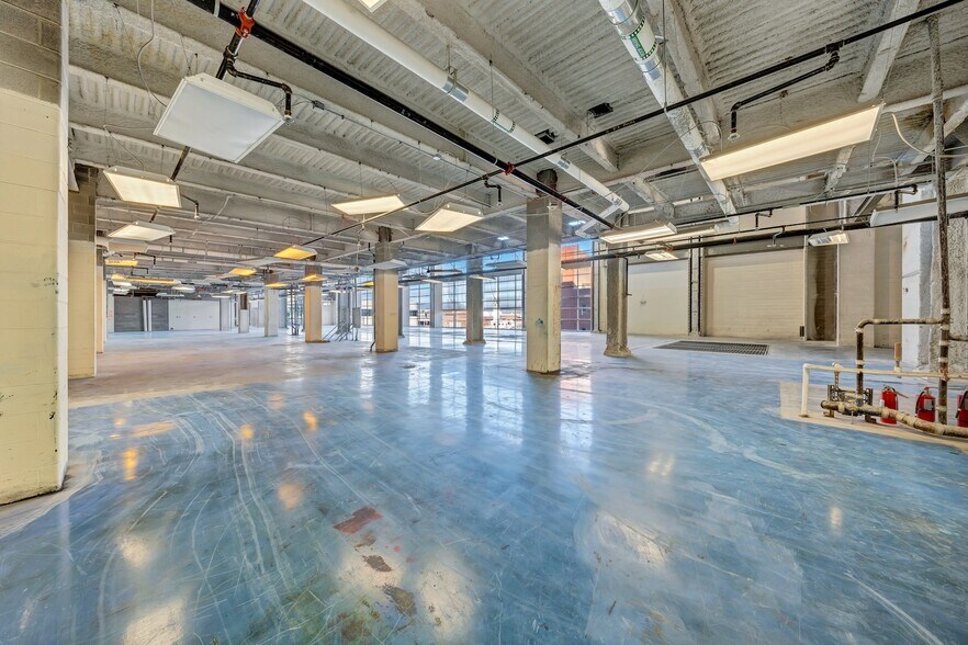 More Photos Of 120 Salem Ave SW, Roanoke Warehouse For Sale