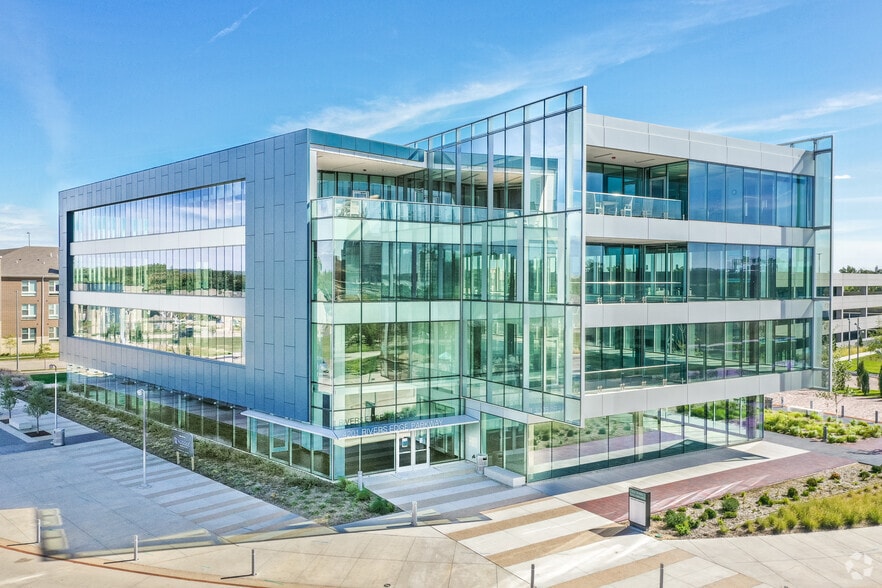 More Photos Of 4201 Rivers Edge Pky, Council Bluffs Office For Lease