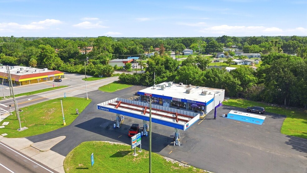 More Photos Of 2590 Recker Hwy, Winter Haven Service Station For Sale