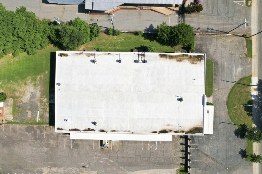 More Photos Of 1512 Garner Rd, Raleigh Warehouse For Lease