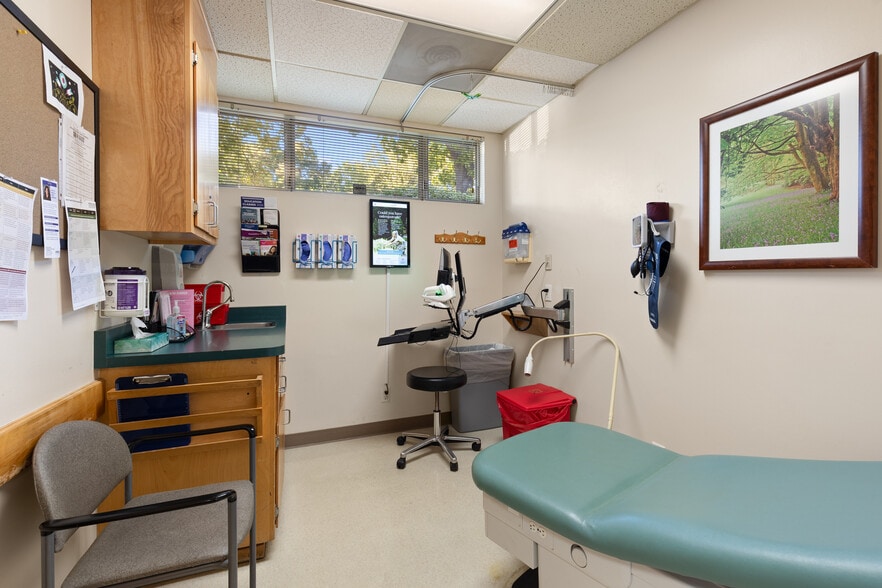 More Photos Of 1665 Esplanade Rd, Chico Medical For Lease