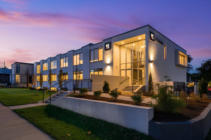 Primary Photo Of 125 Chenoweth Ln, Louisville Office Residential For Lease