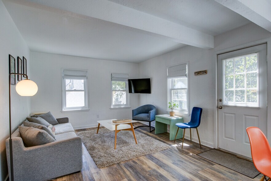 More Photos Of 200 Main St, Downieville Storefront Retail Residential For Sale