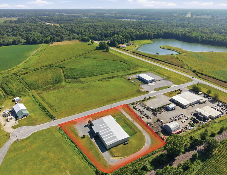 More Photos Of 3655 Peace St, Farmville Industrial For Lease