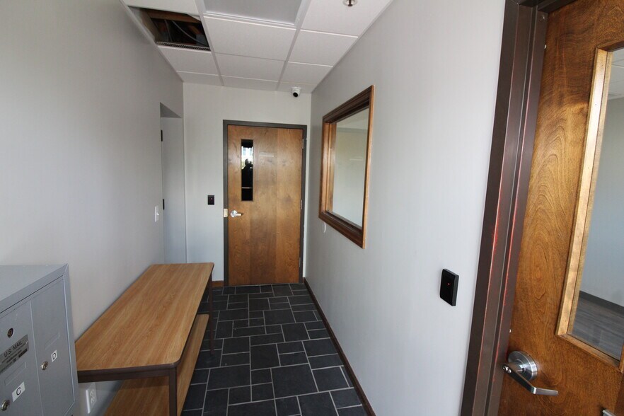 More Photos Of 91 Brunswick Ave, Bloomsbury Office For Lease