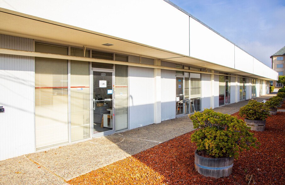 More Photos Of , Burlingame Flex For Sale