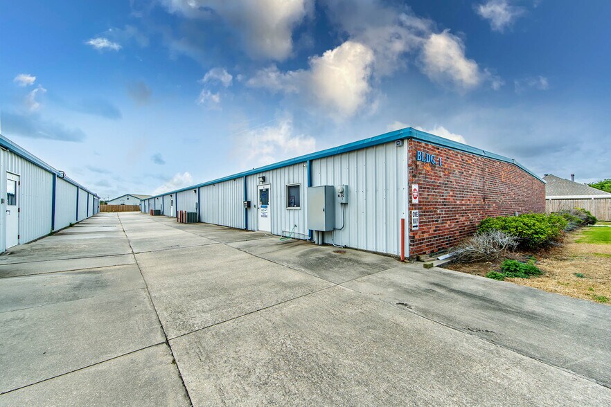 More Photos Of 1133 Cottage Dr, Houma Self Storage For Sale