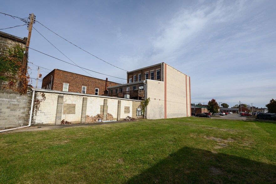 More Photos Of 57-59 Court St, Gallipolis Storefront Retail Residential For Sale