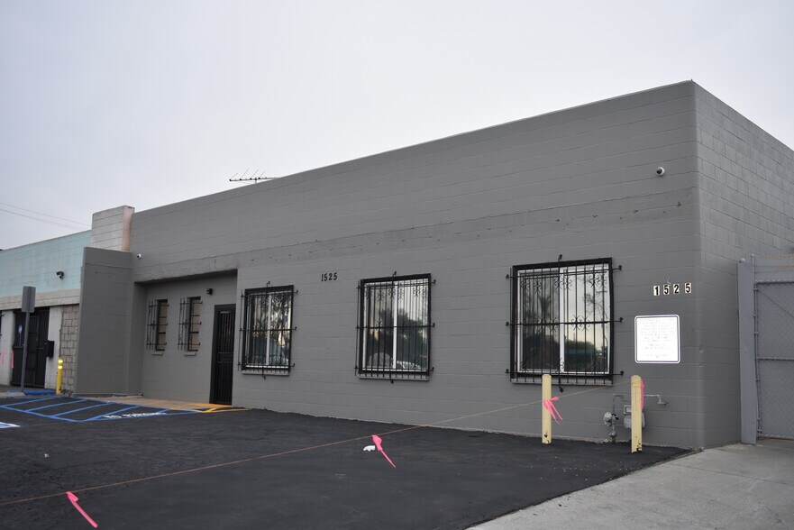More Photos Of 1525 W El Segundo Blvd, Compton Warehouse For Sale