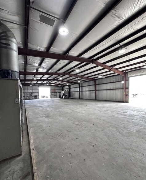 More Photos Of 4411 US Highway 92 E, Lakeland Warehouse For Lease