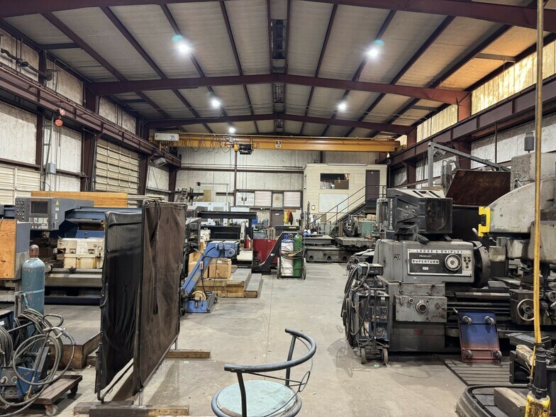More Photos Of 1601 N Frisco St, Henderson Warehouse For Sale