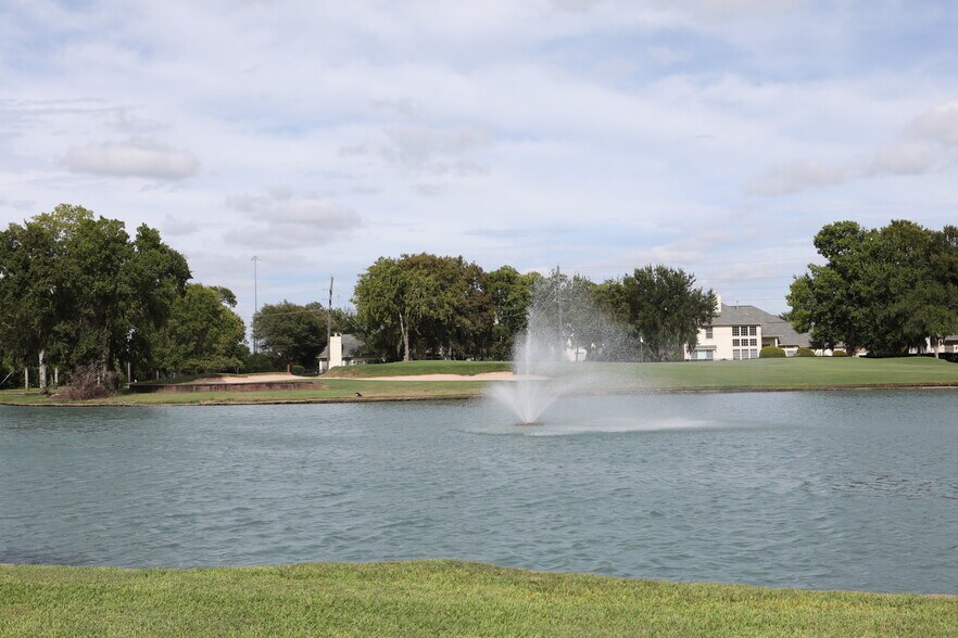 More Photos Of 19855 Southwest Fwy, Sugar Land Office For Lease