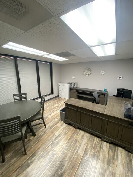 More Photos Of 1445 N Union Blvd, Colorado Springs Office For Sale