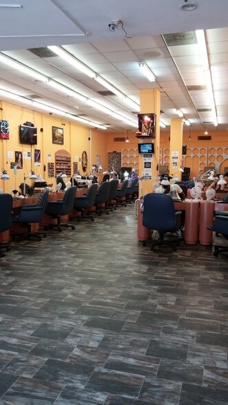 More Photos Of 77 Peachtree St SW, Atlanta Storefront Retail Residential For Sale