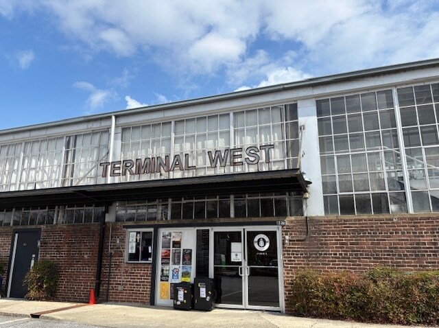 More Photos Of 887 W Marietta St NW, Atlanta Loft Creative Space For Lease