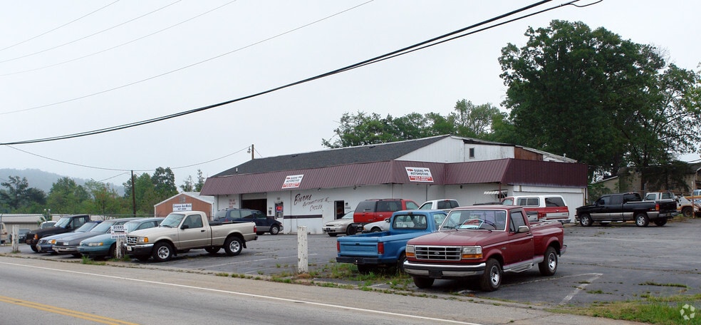 More Photos Of 206 Furman Hall Rd, Greenville Auto Repair For Sale