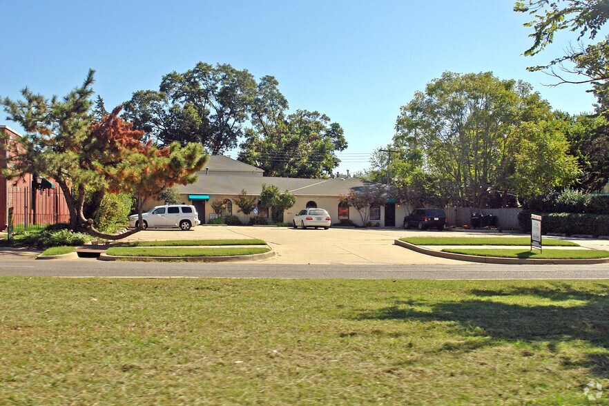 More Photos Of 1916 N Drexel Blvd, Oklahoma City Coworking Space