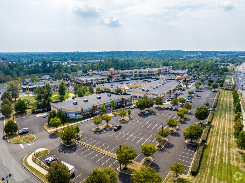 More Photos Of 1581-1593 Main St, Warrington Unknown For Lease