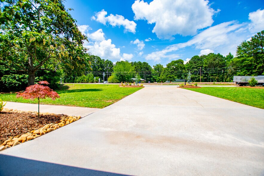 More Photos Of 2932 US-27, Buchanan Office For Sale