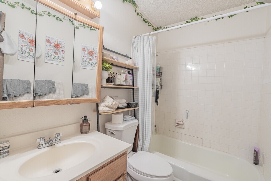 More Photos Of 1380 19th St, Boulder Apartments For Sale