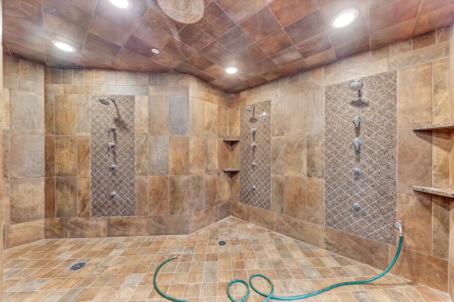 More Photos Of 1070 Baknsville Ave, Pittsburgh Lodge Meeting Hall For Sale
