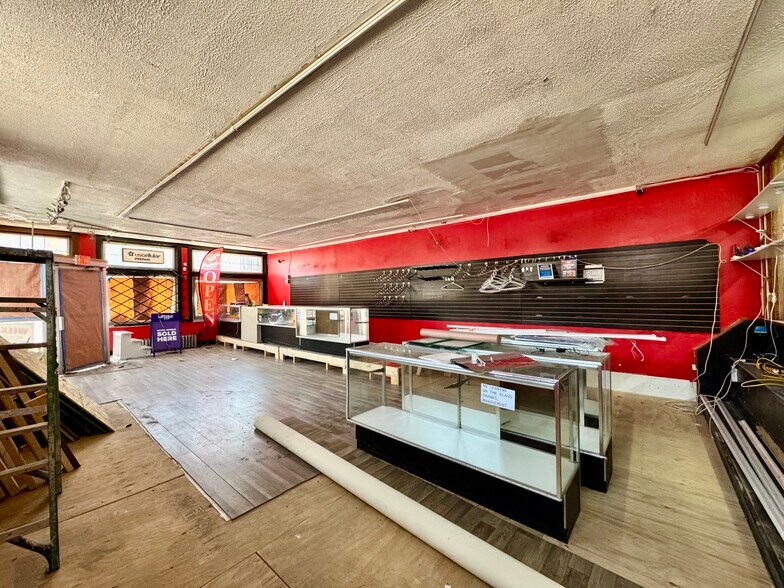 More Photos Of 2675-2679 N Holton St, Milwaukee Apartments For Sale