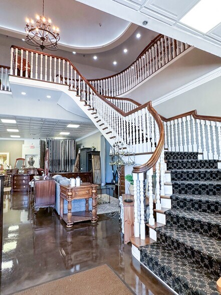 More Photos Of 540 Cortland Dr, Lake Zurich Storefront For Lease