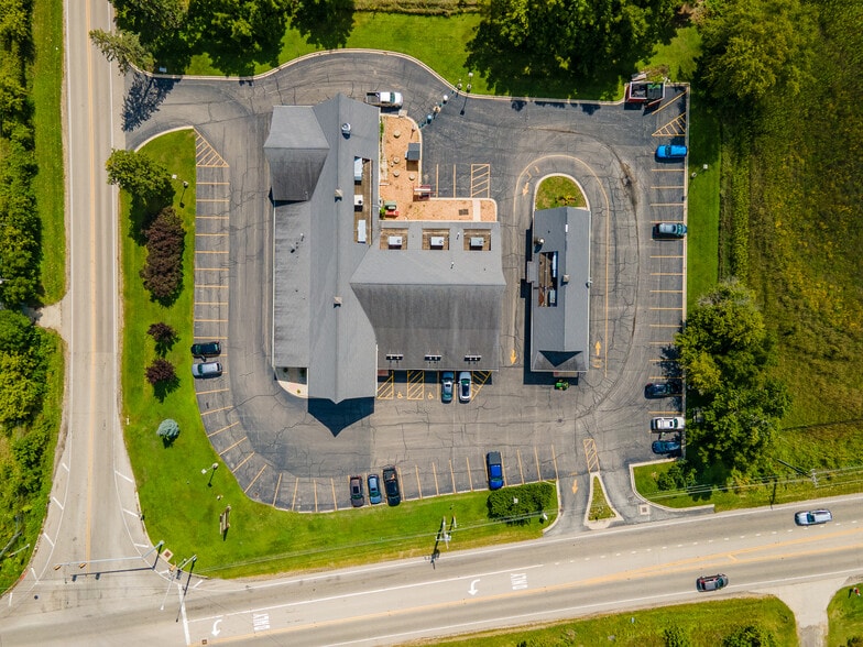 More Photos Of 3103 Il Route 176, Crystal Lake Storefront For Sale
