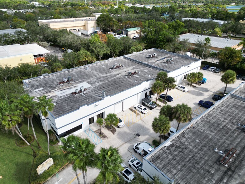 More Photos Of 1445 Jupiter Park Dr, Jupiter Unknown For Lease