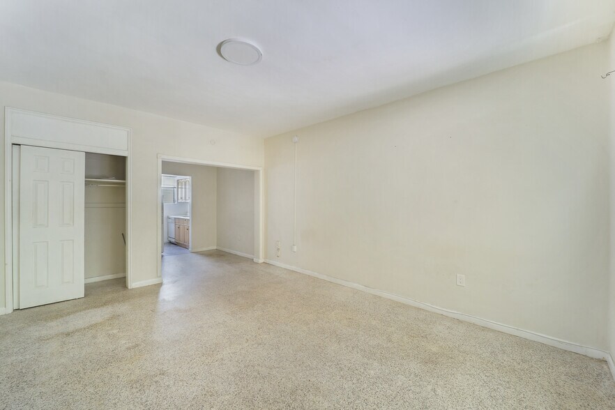 More Photos Of 1770 Meridian Ave, Miami Beach Apartments For Sale