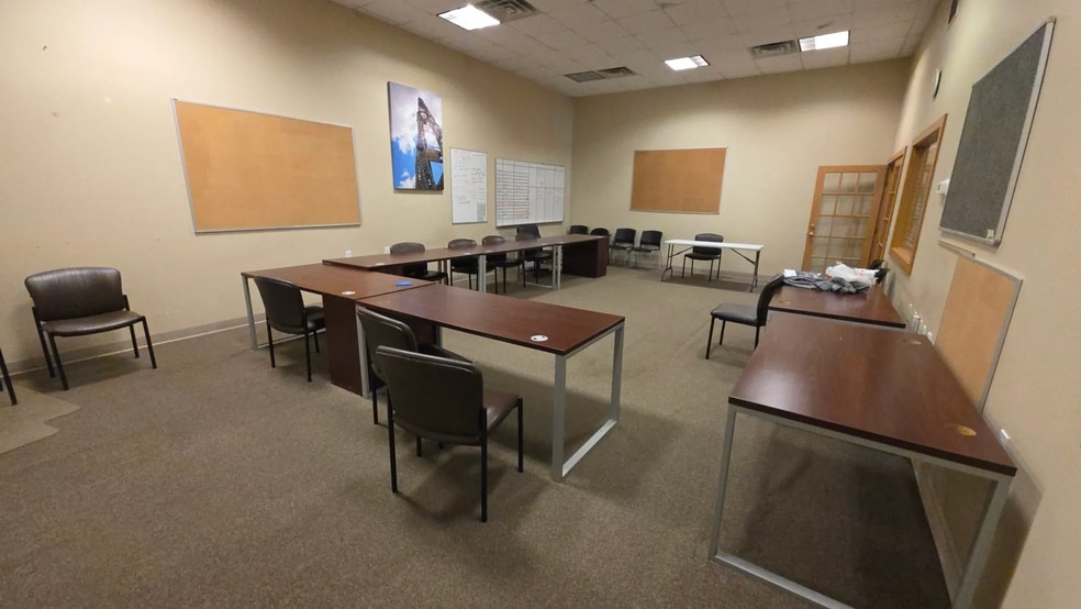 More Photos Of 3711 4th Ave NE, Watford City Truck Terminal For Sale