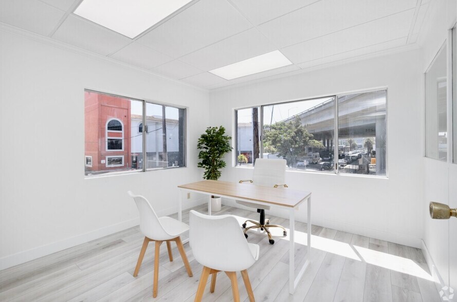 More Photos Of 11520 Jefferson Blvd, Culver City Light Distribution For Lease